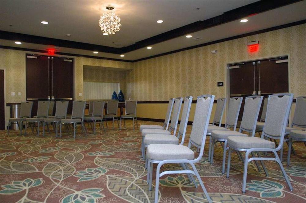 Hampton Inn & Suites Philadelphia/Бенсалем Съоръжения снимка